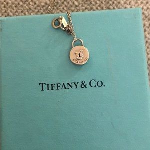 TiffanySilver Mini Circle Padlock Necklace